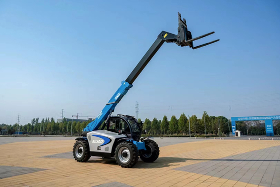 Telescopische heftruck Mini 4x4 2,5 ton 6m hefhoogte Ruw terrein verreiker