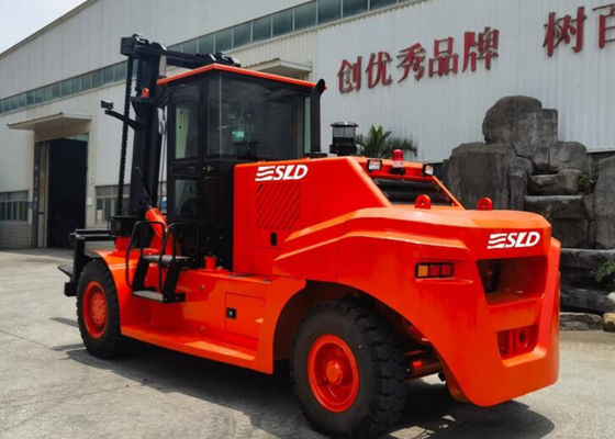 Veelzijdige Zware Hefvorkheftruck 15000 kg 1800 mm Vorklengte 3000 mm Masthefhoogte voor Zware Hefbehoeften