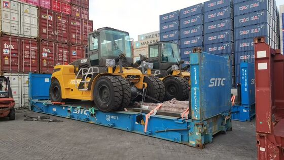 18 Ton Warehouse Heavy Duty Forklift Truck With Hydraulic Side Shift Forks