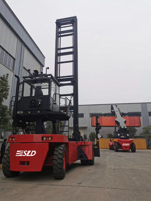 Kessler D102PL341 8 ton lege container hanteerder met gemak