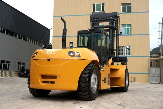 30 ton krachtige hoge containervorktruck voor efficiënte werking